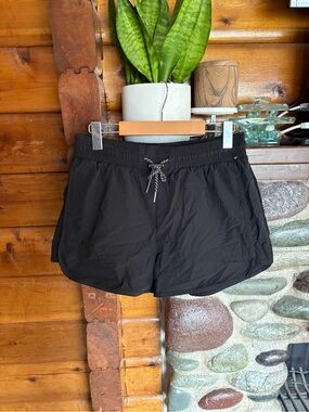 Avalanche Black Athletic Running Hiking Shorts Zip Pocket Size S